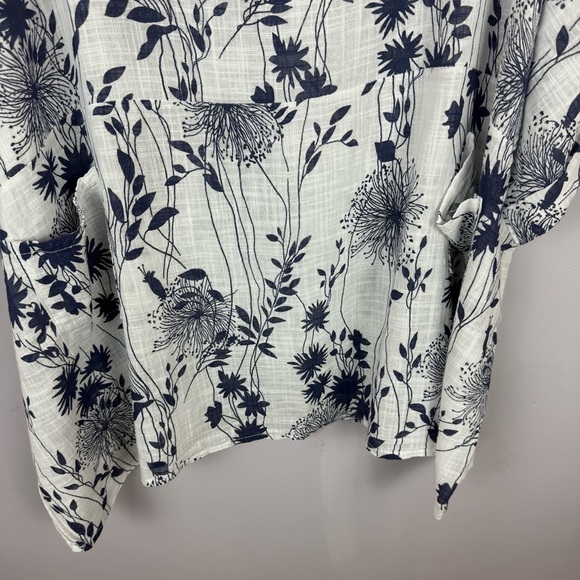 Beyond Capri Blue White Short Sleeve Boxy Tunic One Size - Picture 7 of 10